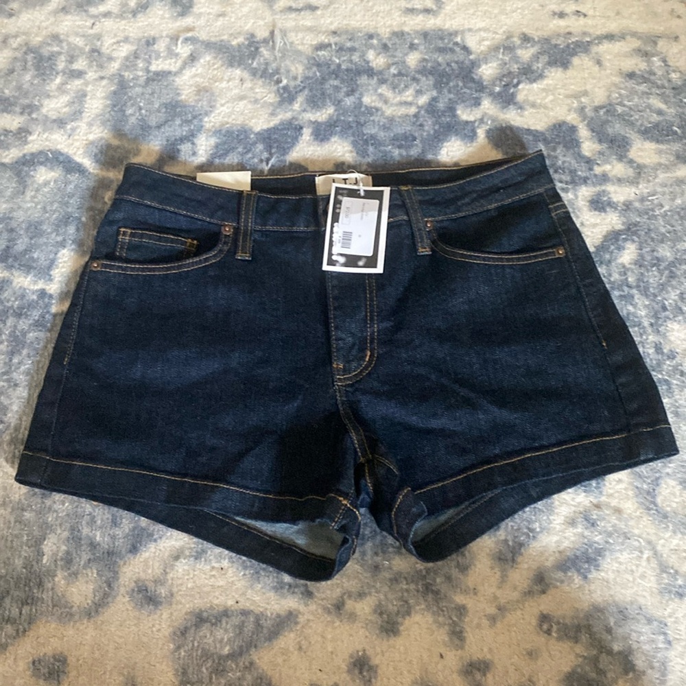 Dark blue denim stretch jean shorts.Brand New!